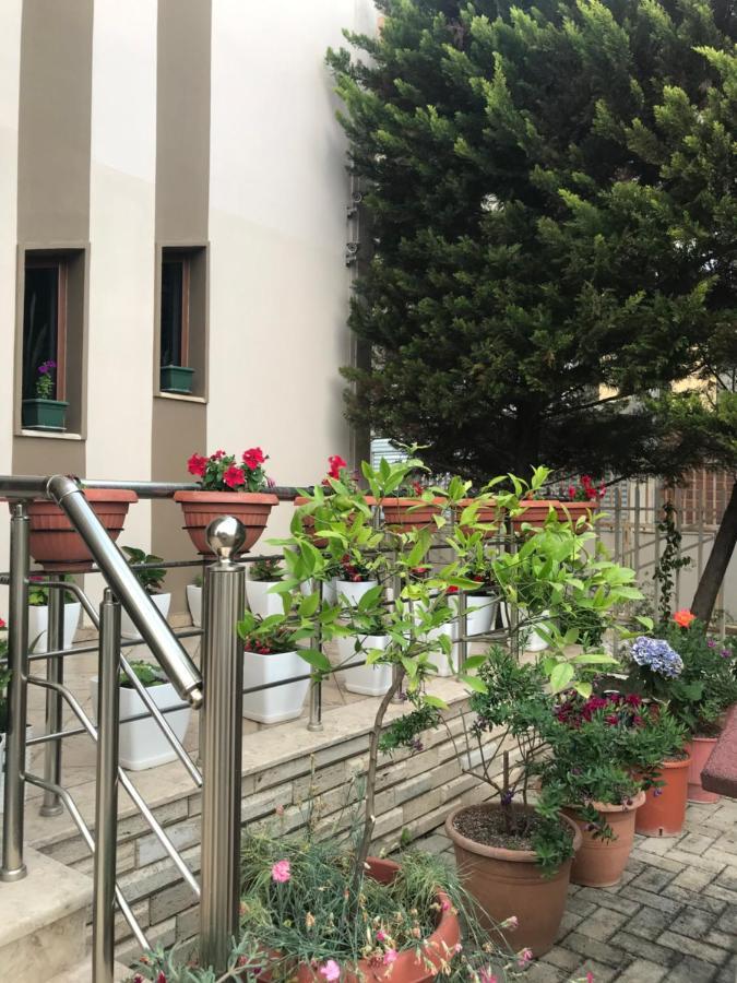 Guest House Il Palazzo Durrës Buitenkant foto