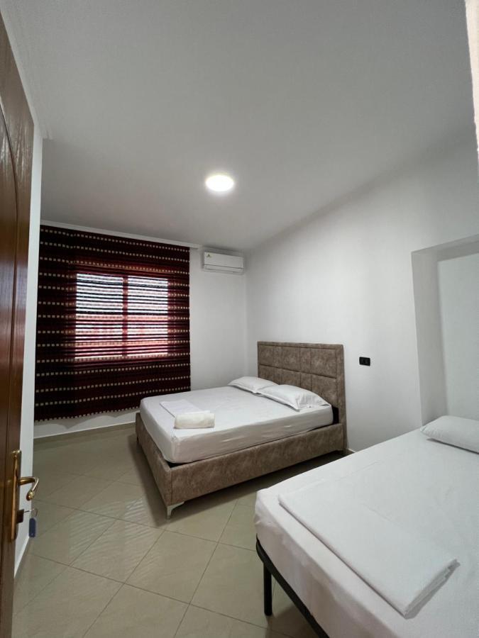 Guest House Il Palazzo Durrës Buitenkant foto