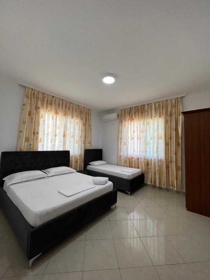 Guest House Il Palazzo Durrës Buitenkant foto