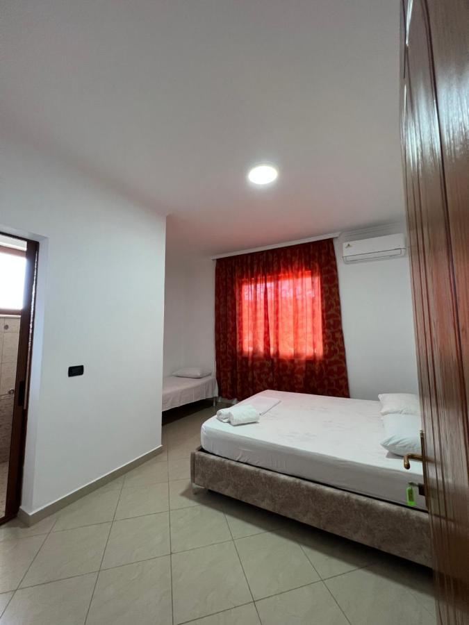 Guest House Il Palazzo Durrës Buitenkant foto