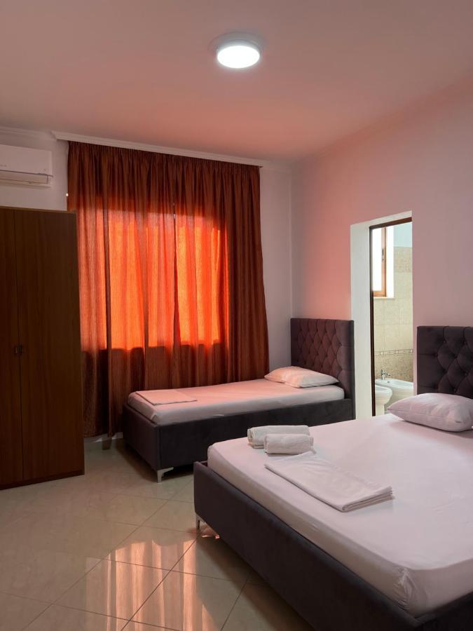 Guest House Il Palazzo Durrës Buitenkant foto