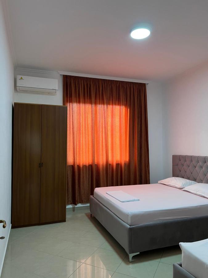 Guest House Il Palazzo Durrës Buitenkant foto