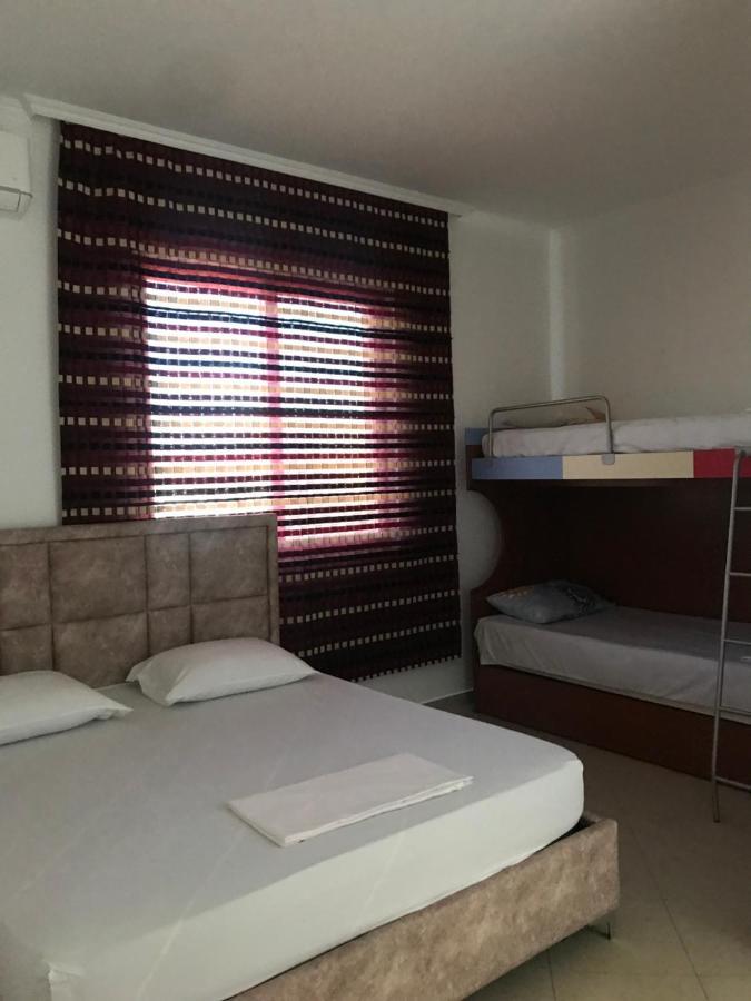 Guest House Il Palazzo Durrës Buitenkant foto